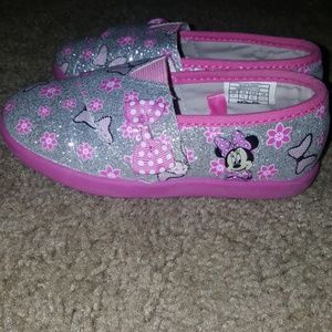 Minnie Mouse shoes
